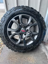 Cerchi piu gomme jeep