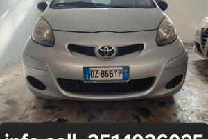 Toyota Aygo 1.0 12V VVT-i 5 porte Sol