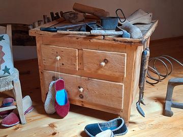 Mobiletto ciabattino