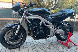 Triumph speed triple 955