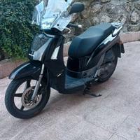Kymco People 200i