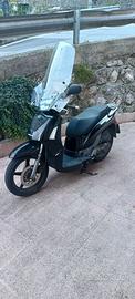 Kymco People 200i
