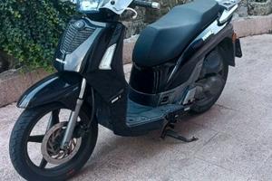 Kymco People 200i