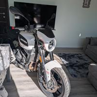 Moto Morini seiemmezzo