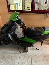 Aprilia sr fari tondi