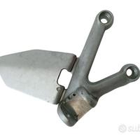 Supporto pedana anteriore destra DUCATI 749-999 03