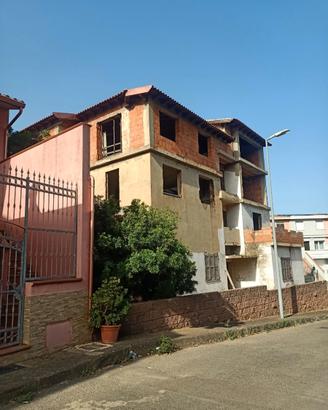 Palazzina spaziosa con terrazza e garage a Gonnesa