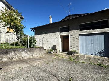 CASA SEMINDIPENDENTE A SONDRIO