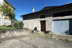 CASA SEMINDIPENDENTE A SONDRIO