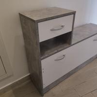 Mobiletto con specchio