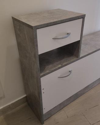 Mobiletto con specchio