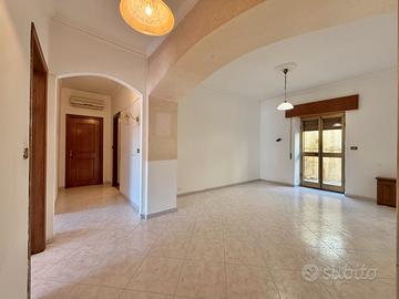 Ampio appartamento in centro a soli 15min dal mare