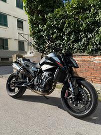 Ktm Duke 790 105cv
