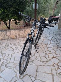 Trekking bike 28 pollici