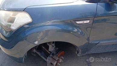 KIA SOUL 2011 PARAFANGO ANTERIORE SX