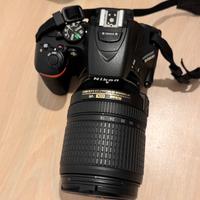 NIKON D5600 Nero Kit AF-S DX 18-140 24Mpx
