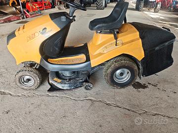 trattorino tagliaerba 