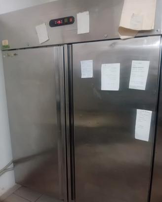 armadio frigo con motore esterno silenziato