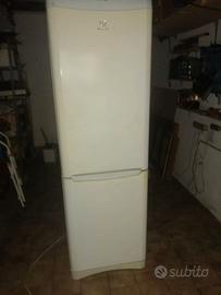 Frigorifero Indesit combinato