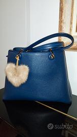 Cuore in pelo beige accessorio per borse e zaini