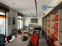 locale-ad-uso-negozio-o-ufficio-fronte-strada-in-c