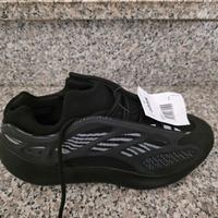 Adidas Yeezy 700 V3 Dark Glow GX6144