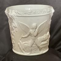 Bing & Grondhal  vaso biscuit, bassor. Thorvaldsen
