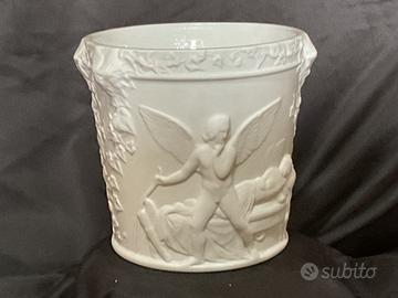 Bing & Grondhal  vaso biscuit, bassor. Thorvaldsen