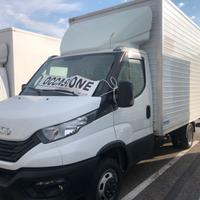IVECO DAILY CENTINATO CON SPONDA IDRAULICA 2.3 140