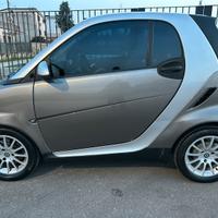 Smart fortwo MHD 1.0 2010 unico p.