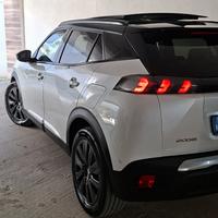 PEUGEOT 2008 GT LINE DIESEL 130 CV TETTO AUTOMATIC