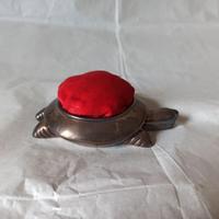 Antico punta spilli in argento