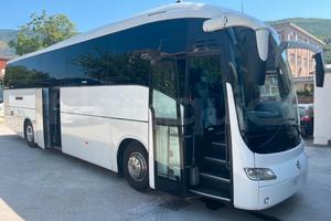 Autobus turistico Iveco 389