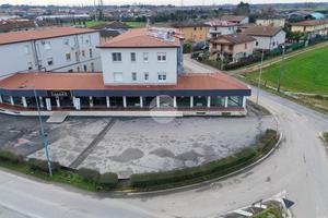 NEGOZIO A MAZZANO