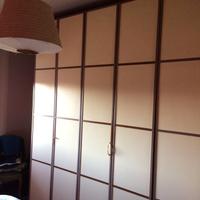 Armadio beige e ciliegio, 6 ante 