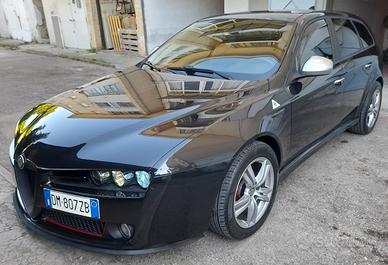 ALFA 159 TENUTA MANIACALMENTE PERFETTA