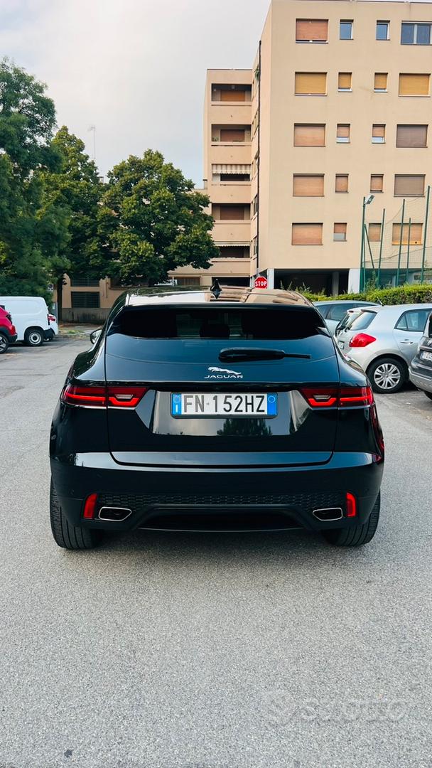 Jaguar E-Pace 2018 photo 3