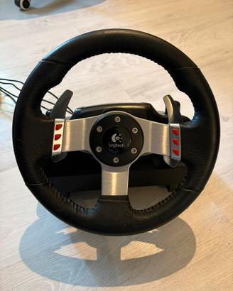 Volante logitech G27 con pedaliera e cambio