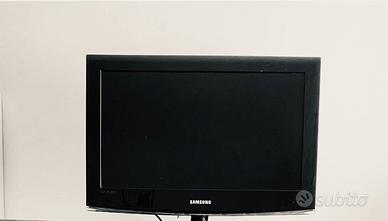 TV Samsung modello LE 26 A 456c2DXXC