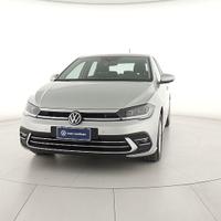 VOLKSWAGEN Polo VI 2022 - U28954