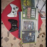 Xbox 360 con giochi e joystick