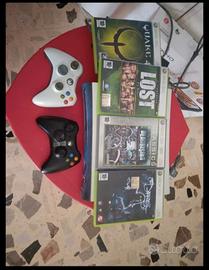 Xbox 360 con giochi e joystick