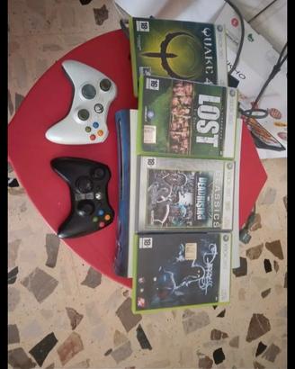 Xbox 360 con giochi e joystick