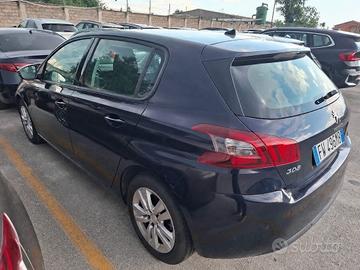 Peugeot 308 BlueHDi 130 S&S Business