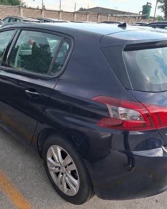 Peugeot 308 BlueHDi 130 S&S Business