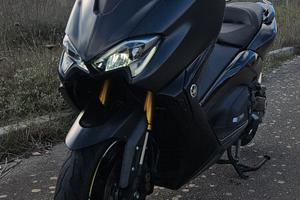 Yamaha T-Max 530 SX 2018 - 26000 km - Tagliandato