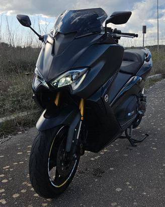 Yamaha T-Max 530 SX 2018 - 26000 km - Tagliandato
