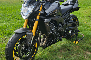 Yamaha FZ8