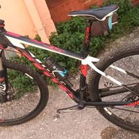 mtb scott scale in carbonio