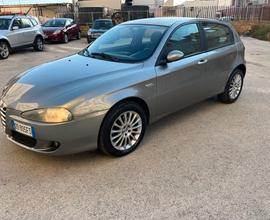 ALFA ROMEO 147 1.9 jtd 120 cv Distinctive